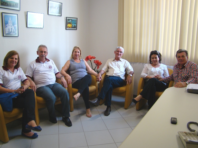 Presidente Carreira recebe visita do Governador do Lions Club